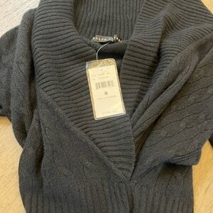 Ralph Lauren 100% cashmere sweater size small new with tags